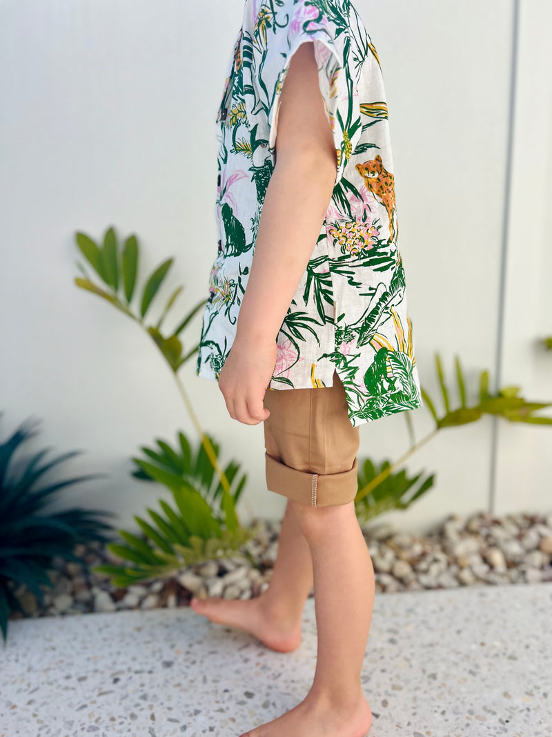 Azzo Short - The Dress Short with a Playful Twist