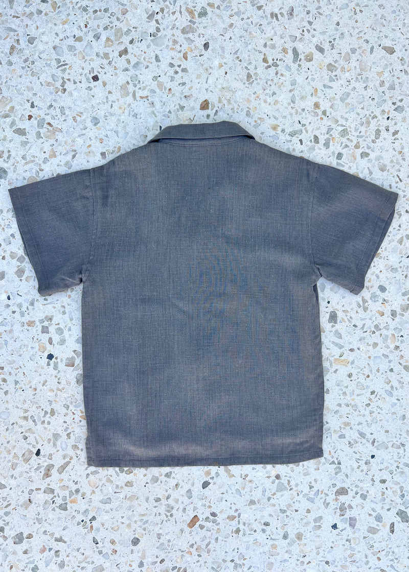 Moda Shirt - Classic Style Meets Playful Ease - Charcoal