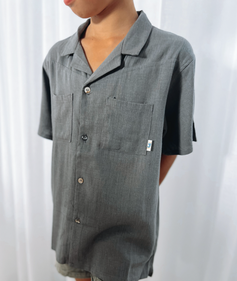 Moda Shirt - Classic Style Meets Playful Ease - Charcoal