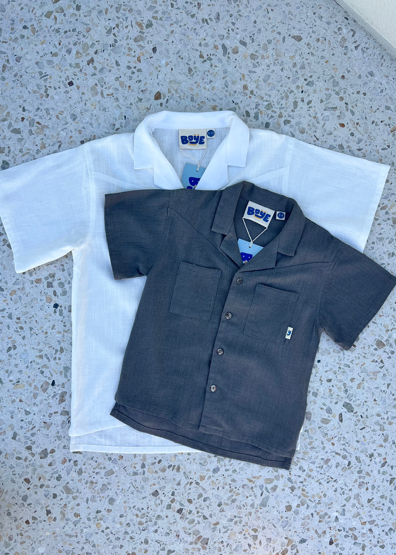 Moda Shirt - Classic Style Meets Playful Ease - Charcoal