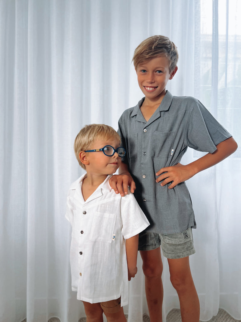 Moda Shirt - Classic Style Meets Playful Ease - Off White