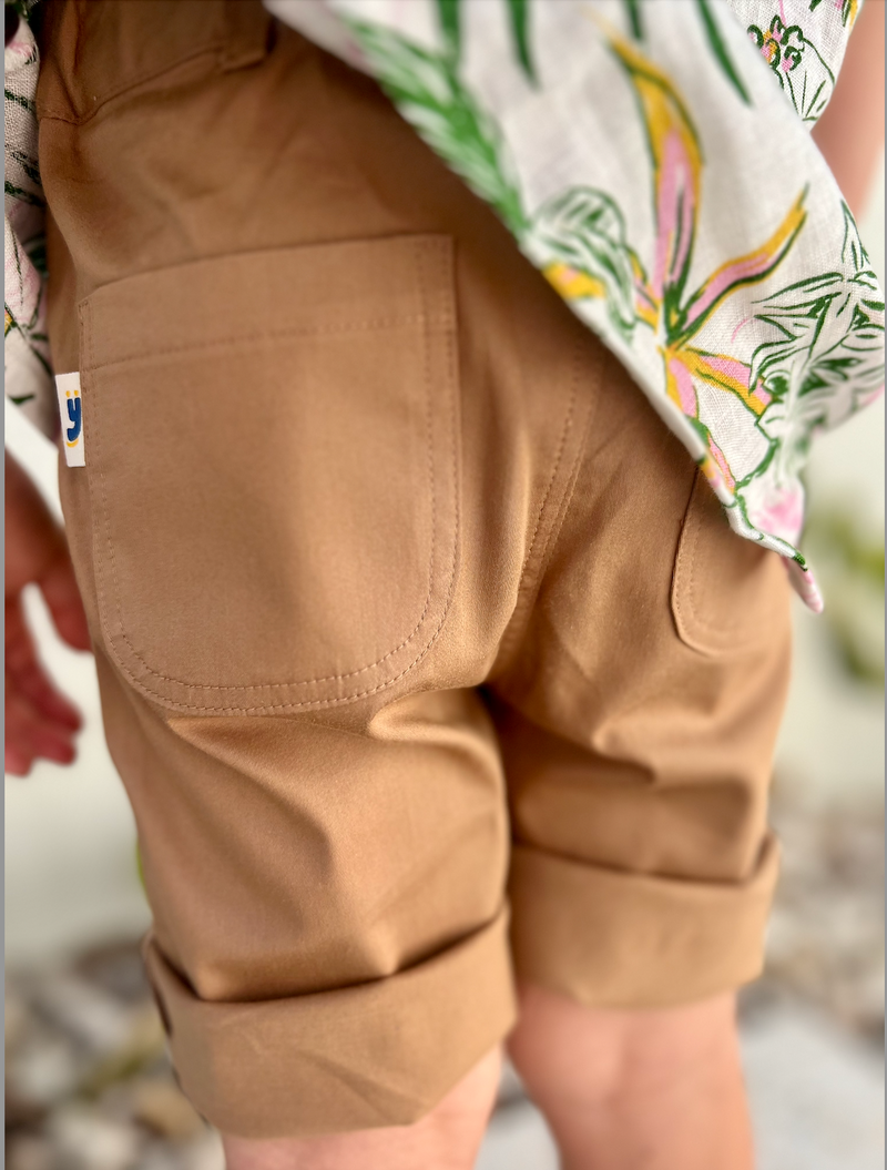 Azzo Short - The Dress Short with a Playful Twist